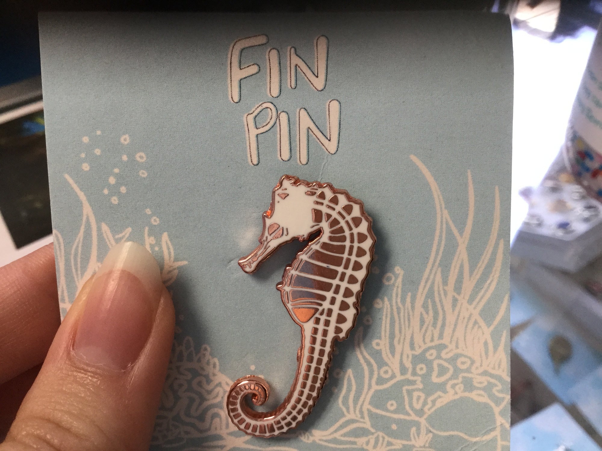 Fin pin seahorse